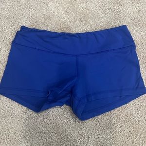 MEDIUM low rise fleo shorts